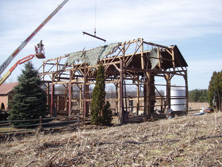 Martin Barn Dismantle Process / The roof is almost off...